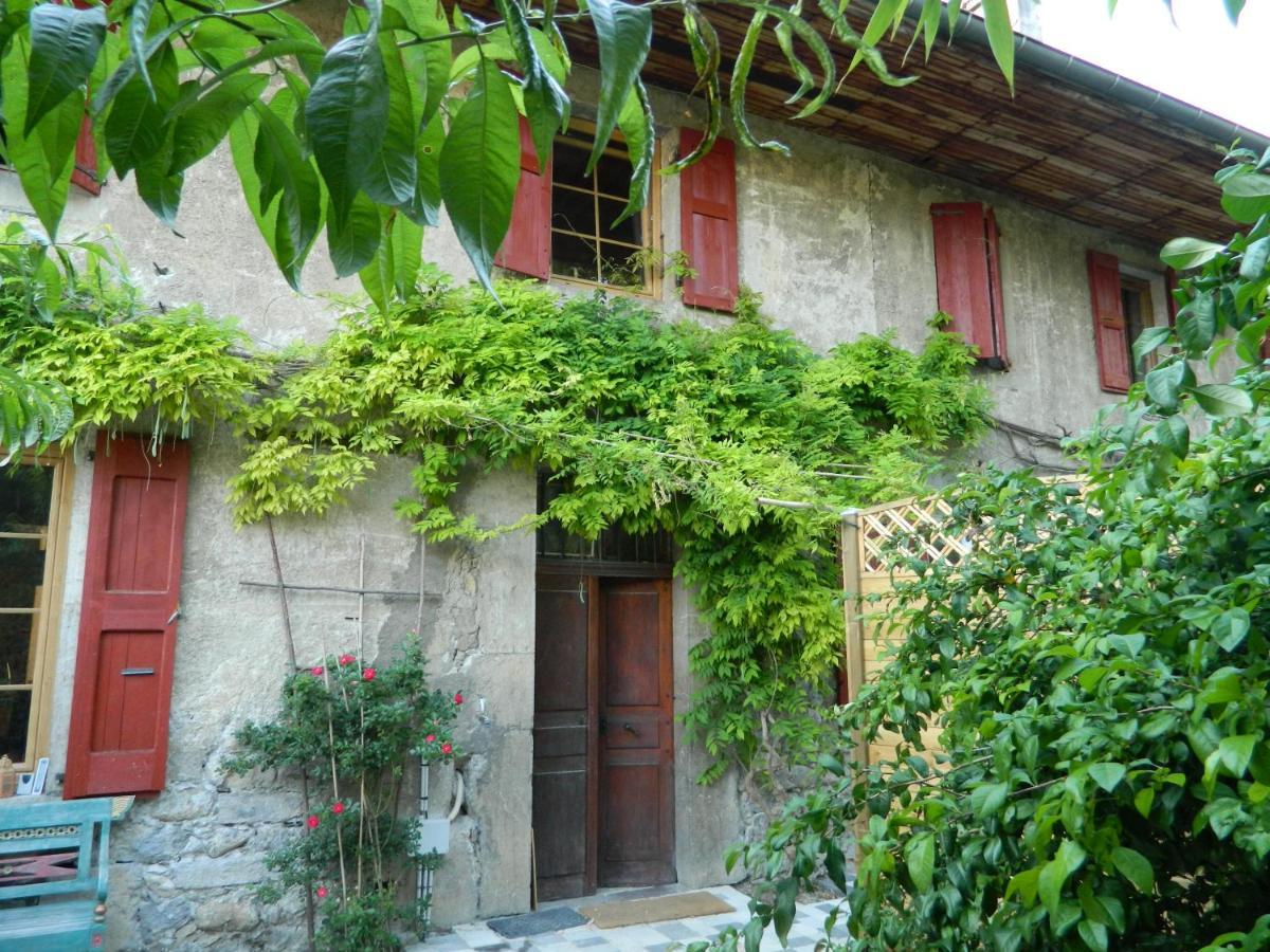 Gite De L'Ecole Barby Exterior photo